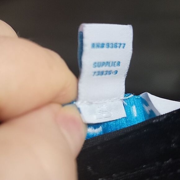 NWOT Boutique Black Velvet slit Back shirt - Picture 4 of 11